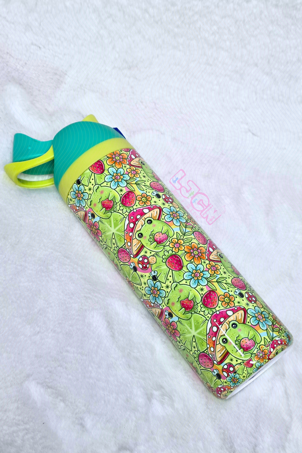 FROG STRAWBERRY WATER BOTTLE
